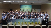 化材系成立首屆企業導師制度，隆重舉辦拜師典禮，邀請業界系友陪伴學弟妹成長