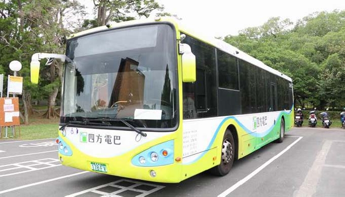 107學年校園接駁車班次表及收費標準